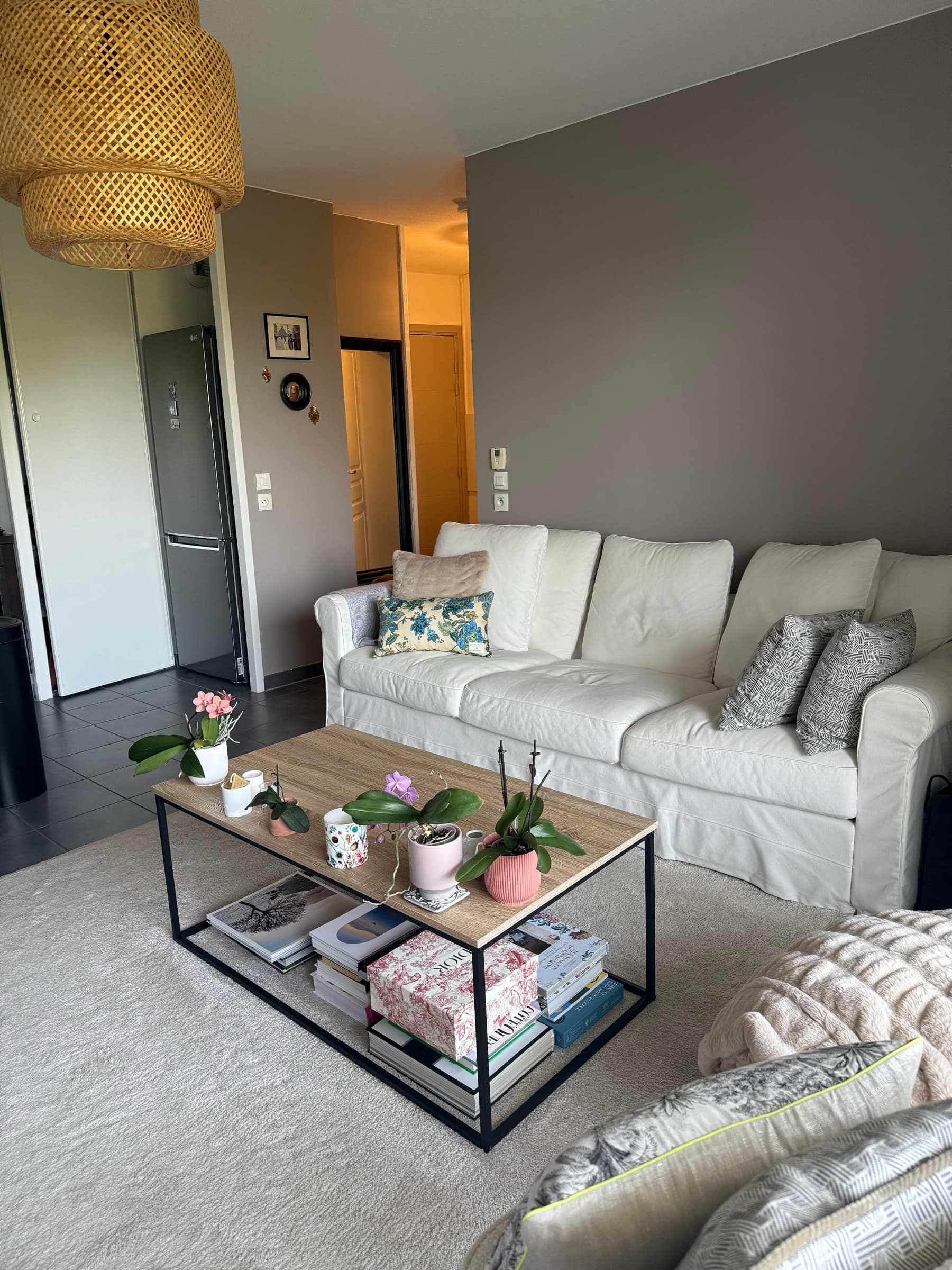Chambre apaisante avec literie et lecture