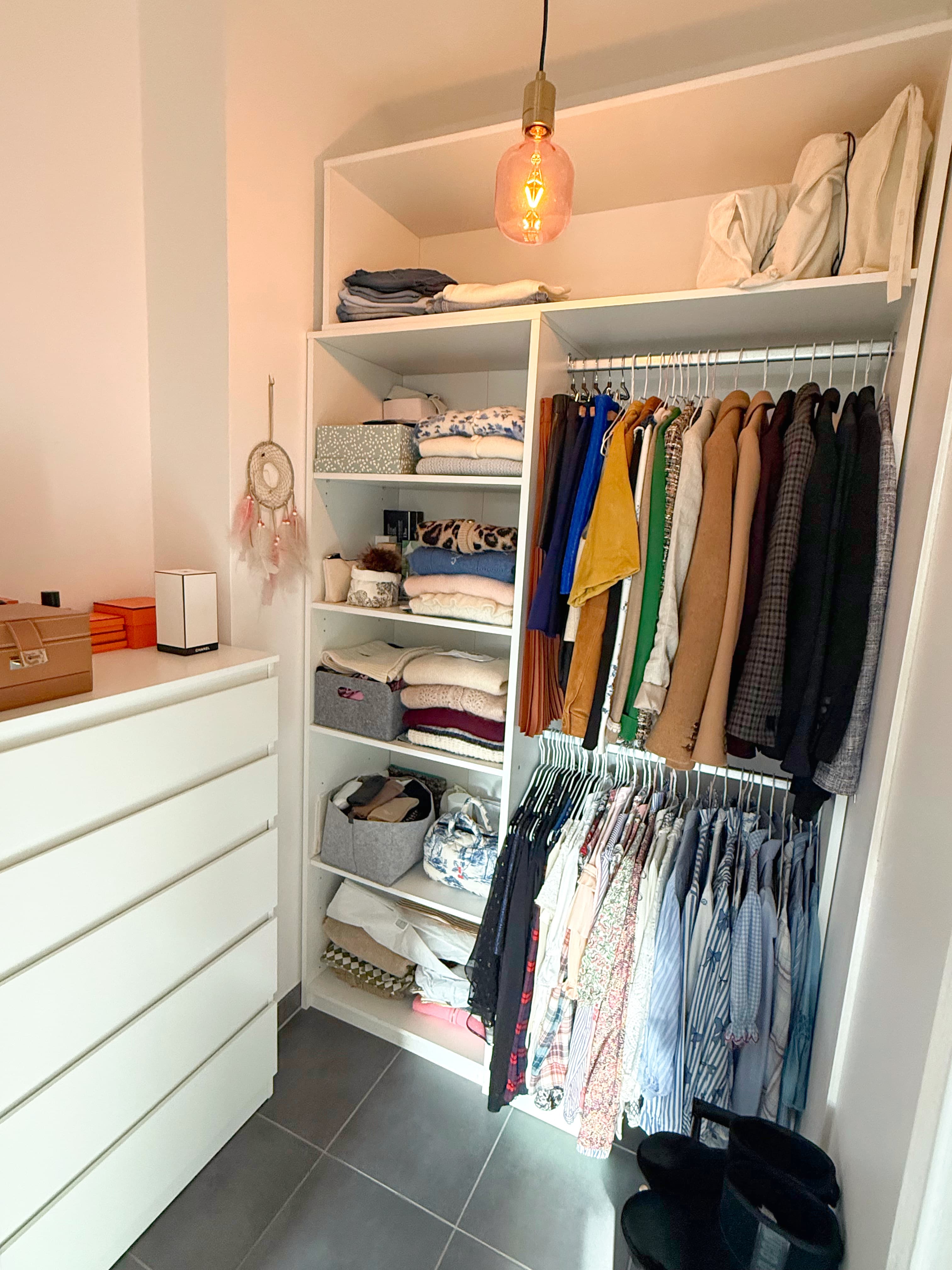 Dressing séparé de la chambre parentale